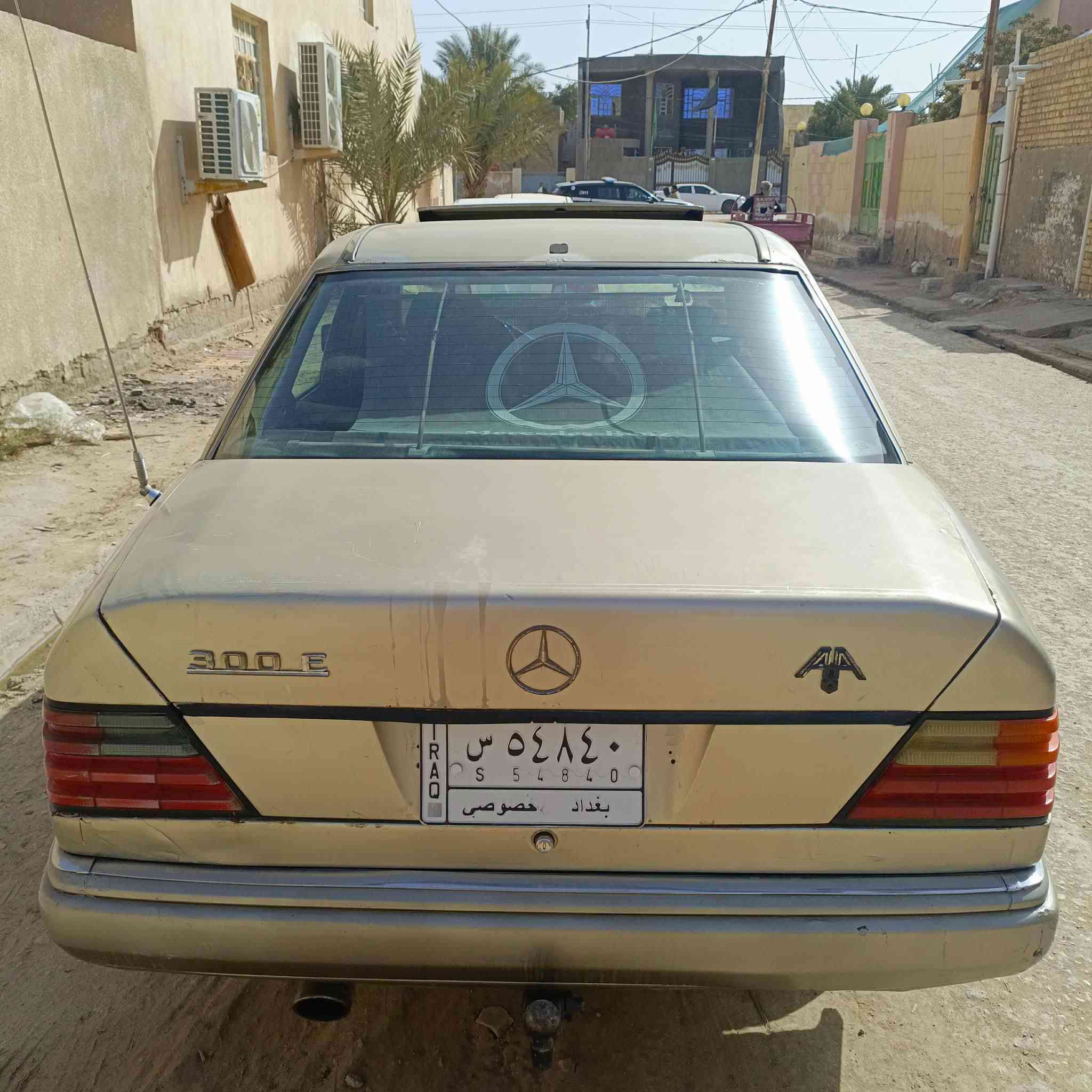 مالسدس بيبي موديل ٨٩ محرك كير بطه 3000 كفاله حدايده  أماميه وخلافيه جديده موصفات كشنات كهربائي  تجوات كهربائي اربع جامات كهربائي فتحه بالقامره شغاله تبريد شغال ثلج سنويه لنهاية 27 بسمي سياره فول مواصفات السعر 50 وبيها مجال ***********
