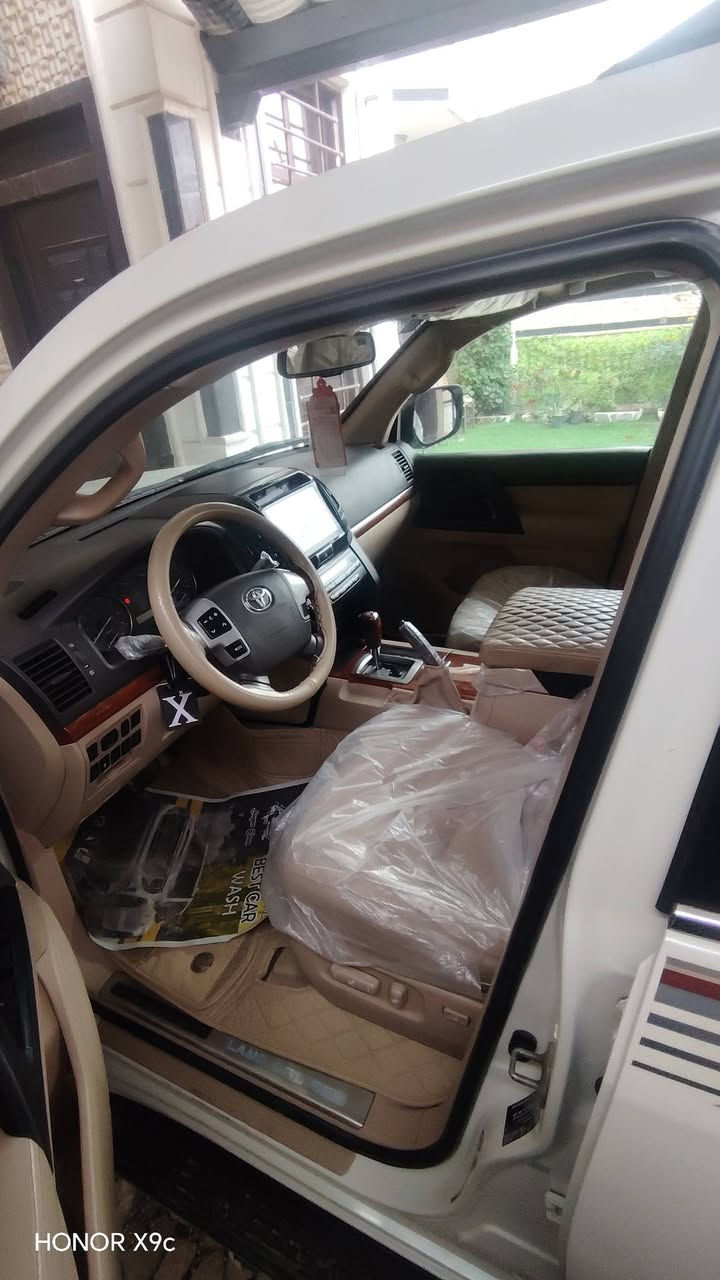 لاند كروز 2014 كفالة عامة 
تراي زيرو  ماشية 130 
مكينة كير كفالة 
محرك 6 فول الفول 
عنواني بغداد البلديات 

🟪 السعر: خاص 

مكينة كير مكفولات بشرط
سياره حيل حلوة ونظيفة 
ماتحتاج مصرف جاهزة من كلشي

رقم صاحب سيارة
***********
