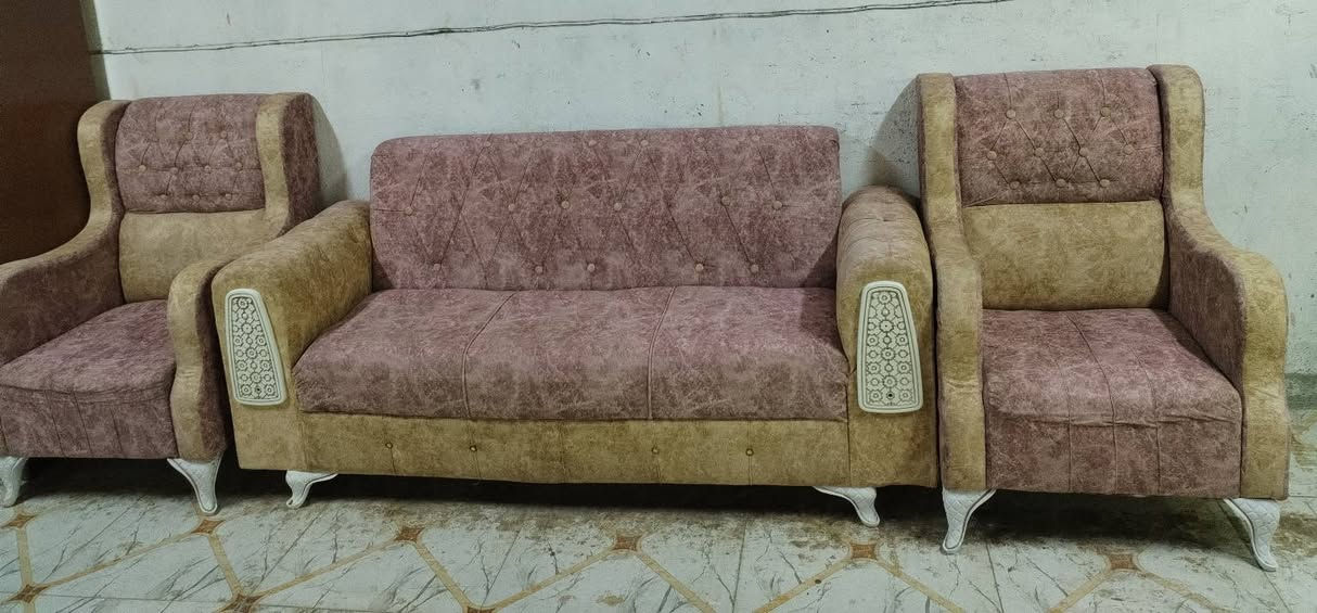 عنوان ديوانيه عمارات نسيج ورقم الاثير بي واتساب ***********
*********** ديوانية, القادسية

