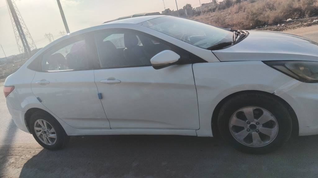 اكسنت وارد أمريكي   مكينه جي دي اي 1600دوش جاملق الامامي جهه العبري تبديل فقط دون دواخل موديل 2016 كير مكينه حداده تايرات تبريد تدفئه كلها جاهزه بيها مكانات صبغ شي قليل سنويه 27يلله تخلص تحويل مباشر راعيه السياره البصره ومكان السياره  بصره كرمه علي السعر 78وبيها مجال قليل حق الجيه ***********,*********** البصرة, العراق
