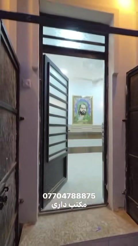 تحيه طيبه لجميع الأعضاء المحترمين
يتوفر دار للإيجار طابق ثاني معزول يحتوي ع غرفتين نوم وصاله ومطبخ وخدمات مساحه ٩٠ متر في حي السلام شارع ٢٠ 
للاستفسار ***********
