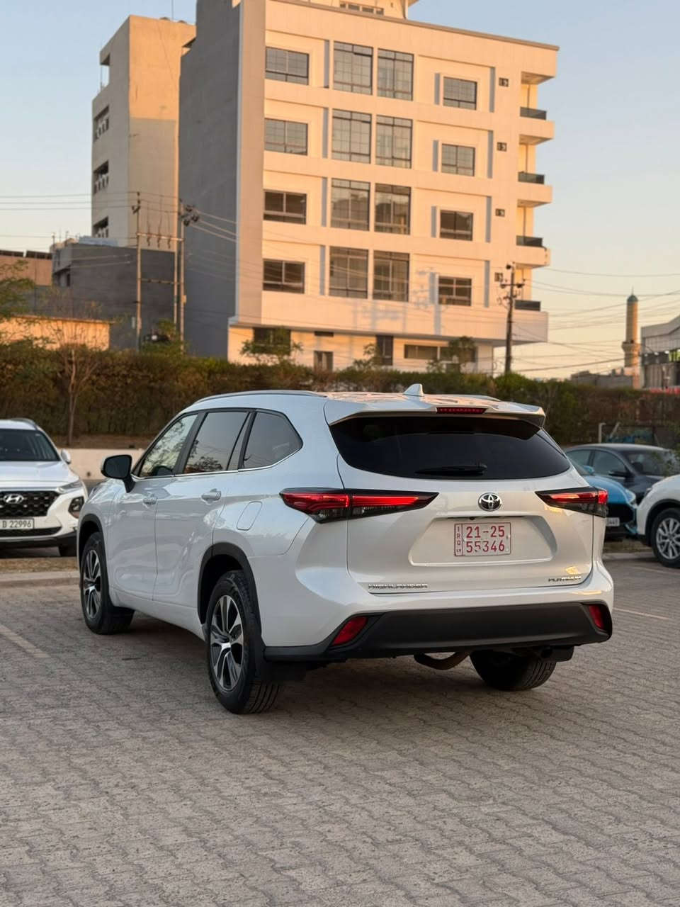 🔥 TOYOTA HIGHLANDER XLE 🔥
💎 تایبەتمەندییەکان / المواصفات:

✅ مۆدێل / الموديل: 2023

✅ جۆر / الفئة: XLE - AWD (دفع رباعي)

✅ ڕەنگ / اللون: سپی - ناوی ڕەساسی (أبيض - داخل رصاصي)

✅ مەسافە / المسافة: 58,000 میل (Miles)

✅ بزوێنەر / المحرك: 4 پستۆن (4 سلندر)

🛠 تێبینی / ملاحظة:

بێ بۆیاخ، %100 بە شەرت (صندوق گۆڕدراو بە بلادی).

بدون صبغ، 100% بشرط (الصندوق مبدل بلادي).

📄 تایبەتمەندی تر / معلومات أخرى:

ڕەقەم هەولێر (مرقم أربيل)

سەنەوی و هەزە نوێ (سنوية وهزة جديدة)

📍 شوێن / العنوان: هەولێر (أربيل)

💰 نرخ / السعر: 32,900 $ (٣٢٩ وەرەقە)

📞 پەیوەندی / للإتصال:

📲 ***********

💬 *********** (WhatsApp/واتسئەپ)
