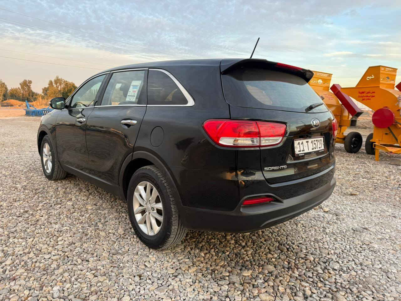 سورنتو ٢٠١٦ أمريكي
رقم بغداد تحويل مباشر سنويه ٢٠٢٨ 
محرك ٤ سلندر
العنوان واسط الزبيديه 
الاستفسار 
***********
