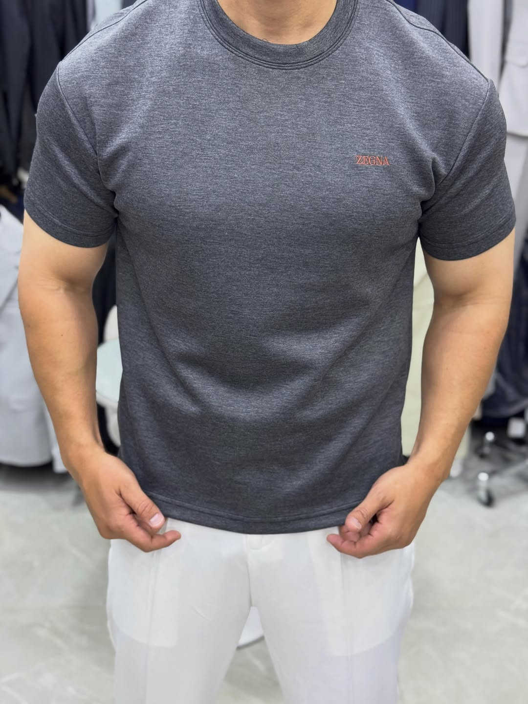 اقلب 4 لون 
خامه زبده ليكرا (بدون كوي )
M l xl xxl xxxl


**إذا كنت صاحب هذا الإعلان وتريد حذفه لأي سبب، رجاءا أرسل رسالة إلى الدعم الفني**