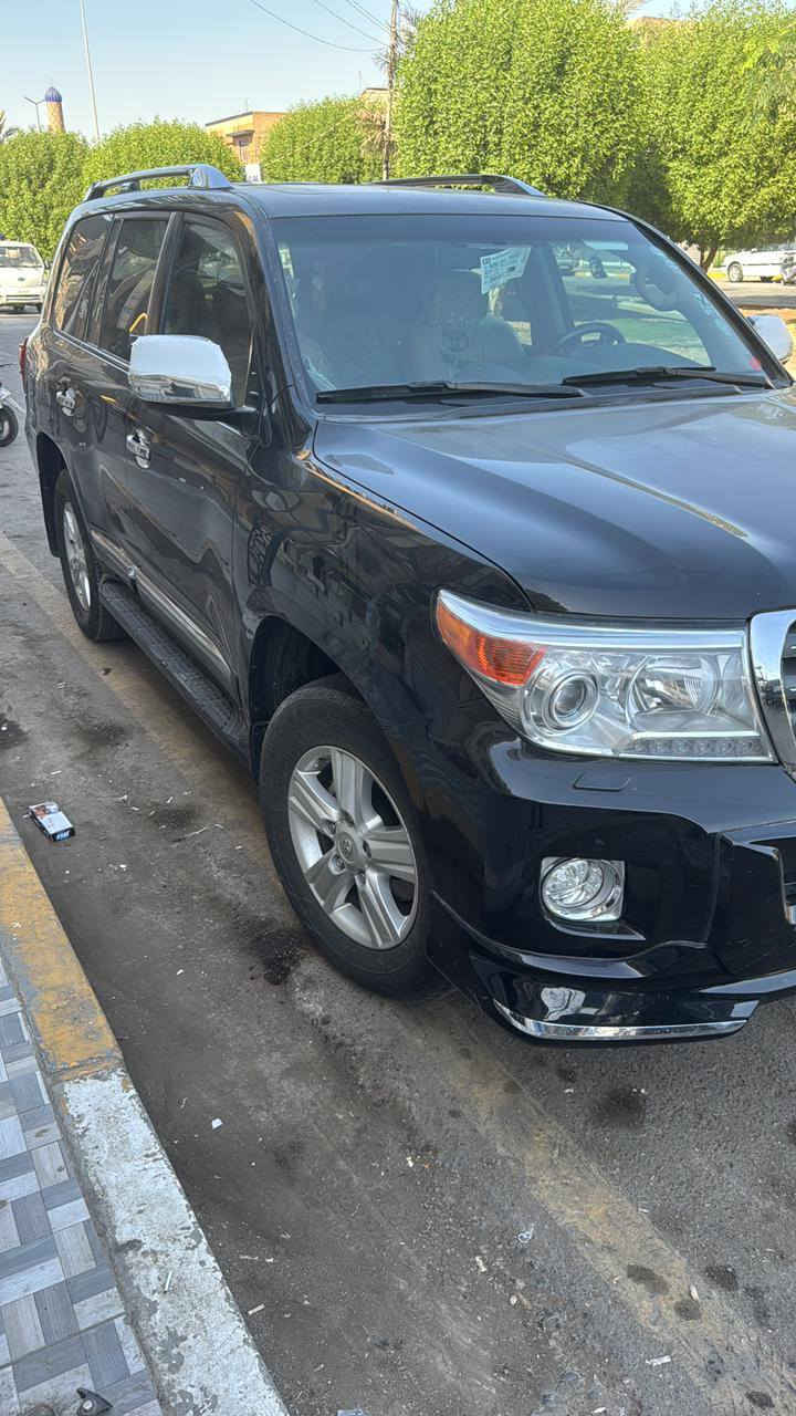 السلام عليكم لاندكروز جكساره موديل 12رقم شمالي تريد تحويل تريد وكاله سنويه جديدة. فطيم السياره
السياره كفاله ماعدا شغلات بسيطه
محرك 8 
4600 المرغوب
السعر 350 وبيها مجال حك الجيه
مكان السياره كربلاء
السياره مواصفاتها معروفه دبل شاشه
شاشه سقف تحكمات ستيرن كشنات جلد كير ومحرك وتخم تاير كله جديد
الاتصال. ***********
