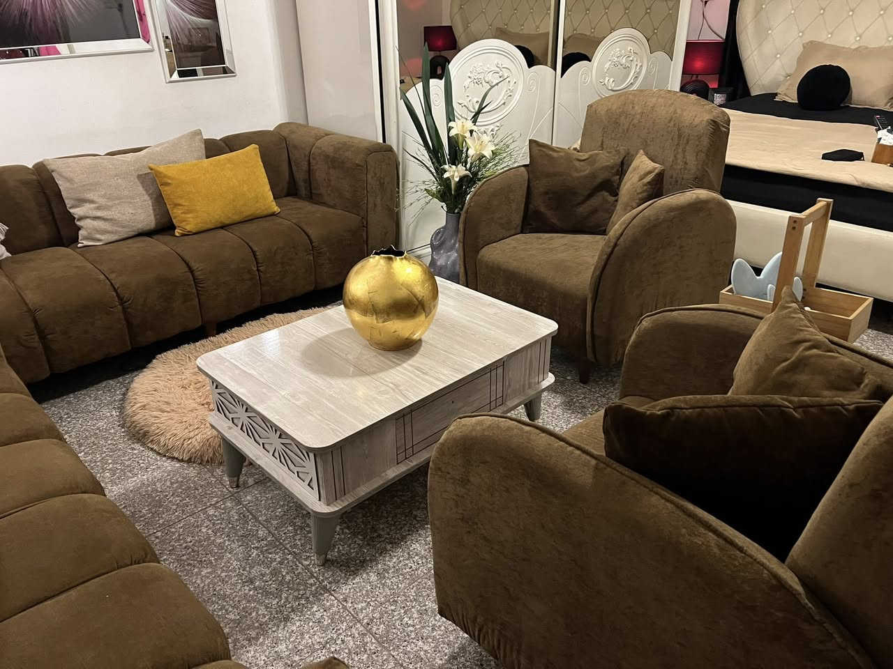 غراض للبيع جداا نضيفه تخم تركي بوهيمي ٨ مقاعد اي ظرر مابي اخو الجديد مكان بغداد الشراي يتفظل خاص


**إذا كنت صاحب هذا الإعلان وتريد حذفه لأي سبب، رجاءا أرسل رسالة إلى الدعم الفني**