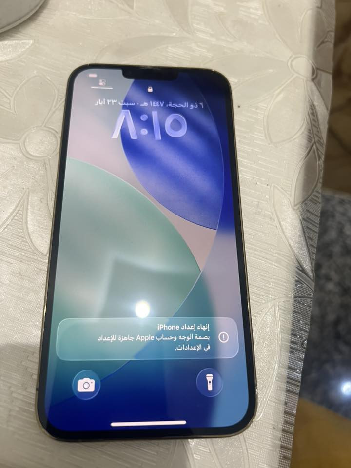 سلام عليكم 
13 برو ماكس@إشارة للبيع جهاز جديد بدلت شاشه وبطارية بلاديات بطارية 100 نهايته 450 / ***********
