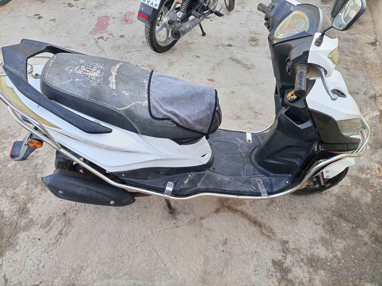 جانبو البيع ماناقصها شي كامله السعر 350 قفل موديل 2023مكان في القاسم ***********
