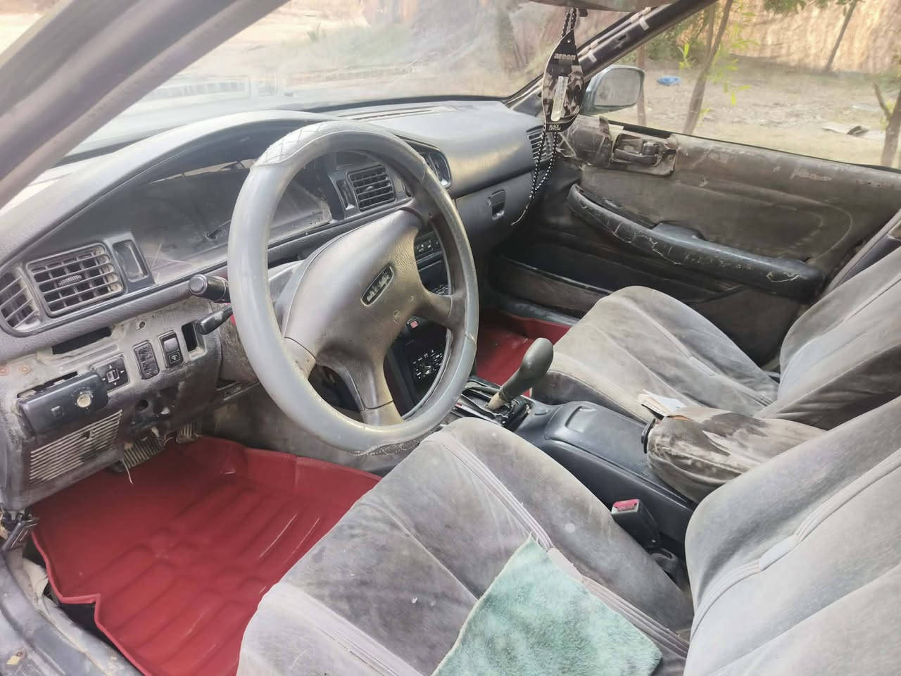 سلام عليكم البيع مارك فلات مكفواله من كصه ونقل جثه  وعيب شرعي سياره جاهزه من كلشي كهربائيّة شغله سياره عوزه مشط السعر 30 بيه مجال ***********
