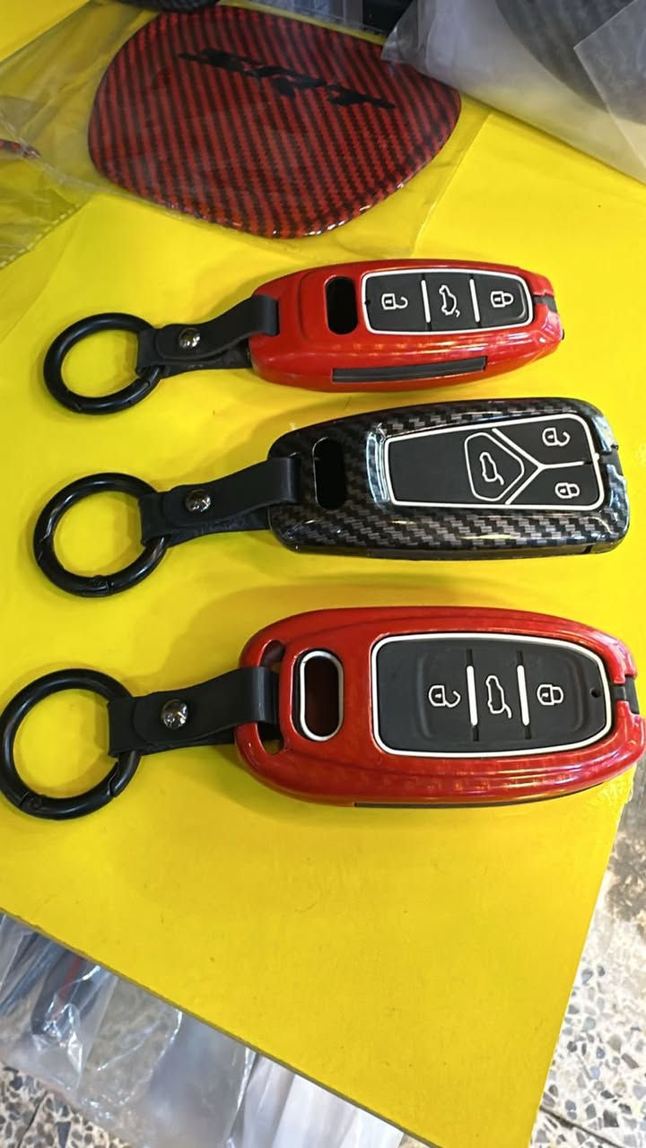 السلام عليكم
من رخصة الادمن توفر لدينا غلاف بصمة وبردات اودي للطلب والاستفسار الاتصال على الرقم ***********
