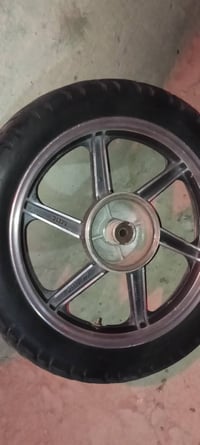 للبيع تاير ويل جديد بس تاير مبنجر سعره 40وبي مجال 07773166770