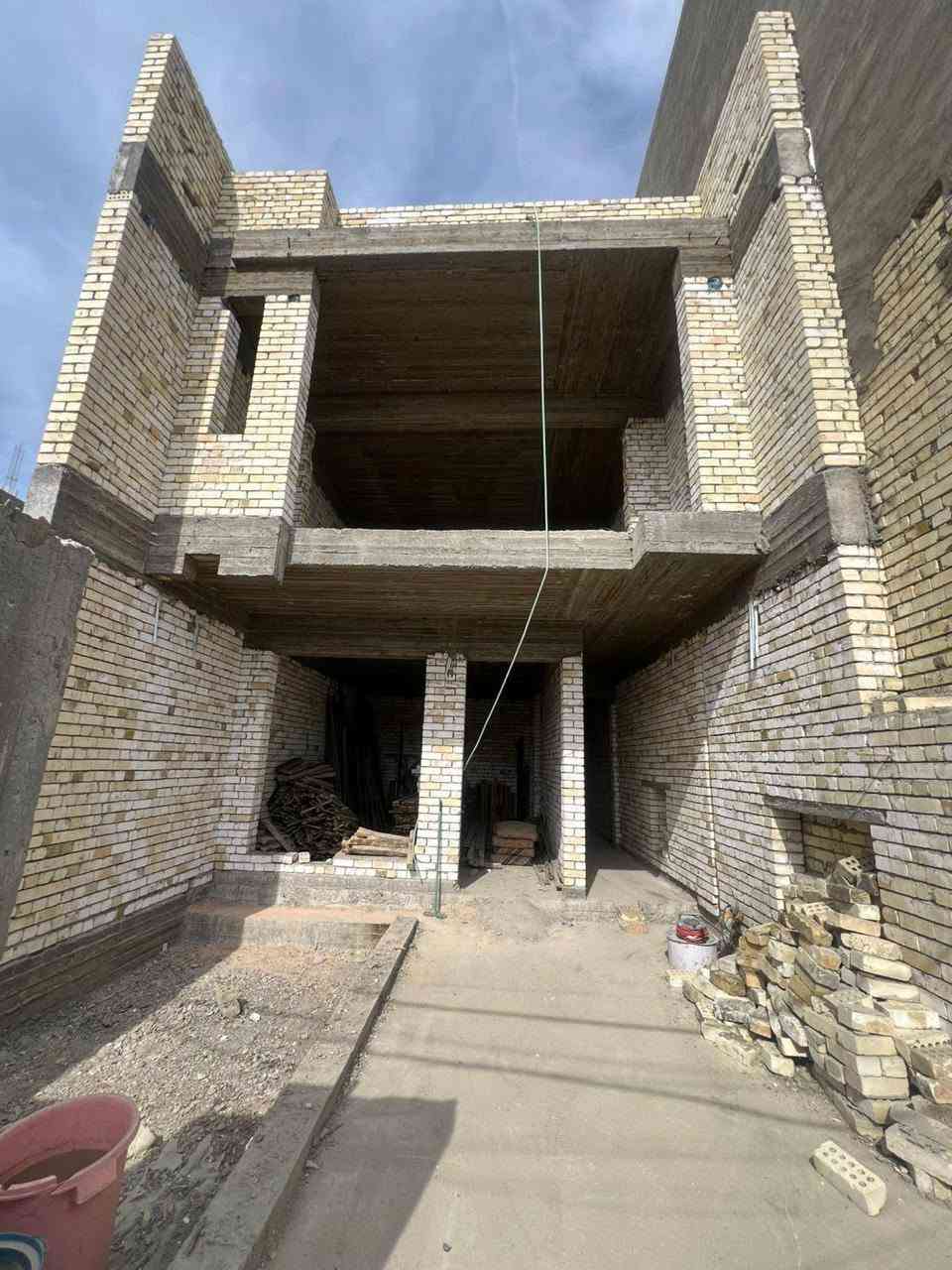 🔨 حوّل حلمك إلى واقع مع [ مكتب اليوسف للبناء والمقاولات العامة ] بادارة وإشراف مهندسين اختصاص
من الفكرة الأولى إلى التسليم النهائي، 
نرافقك بخبرة وكفاءة لضمان تنفيذ مشروعك بأفضل جودة وفي الوقت المحدد.
وباسعار تنافسية تسليم مفتاح
تبدأ من ال 450 الف ولغاية ال 700 الف وبحسب المواصفات لكل عرض 
اما بالنسبة للهيكل عظم طابوق اصفر سعر المتر ذرعة سقف هو 190 الف
وللطابوق الأحمر سعر المتر 225 الف

🏠 بناء منازل وفلل  
🏢 تنفيذ المشاريع التجارية  
🎨 تشطيبات عصرية وفاخرة  
🛠️ أعمال صيانة وترميم

📍 تنفيذ احترافي ... جودة تدوم.

📞 تواصل معنا الآن: [ ***********  _  *********** ]
المنصور شارع ١٤ رمضان مقابل مطعم ومشويات الو مصطفى داخل الفرع
https://maps.app.goo.gl/2WX91JQsTfdcGsj7A?g_st=aw

#مكتب_مقاولات #بناء_وتشييد #تشطيبات #هندسة_مدنية
🔨 حوّل حلمك إلى واقع مع [ مكتب اليوسف للبناء والمقاولات العامة ] بادارة وإشراف مهندسين اختصاص

