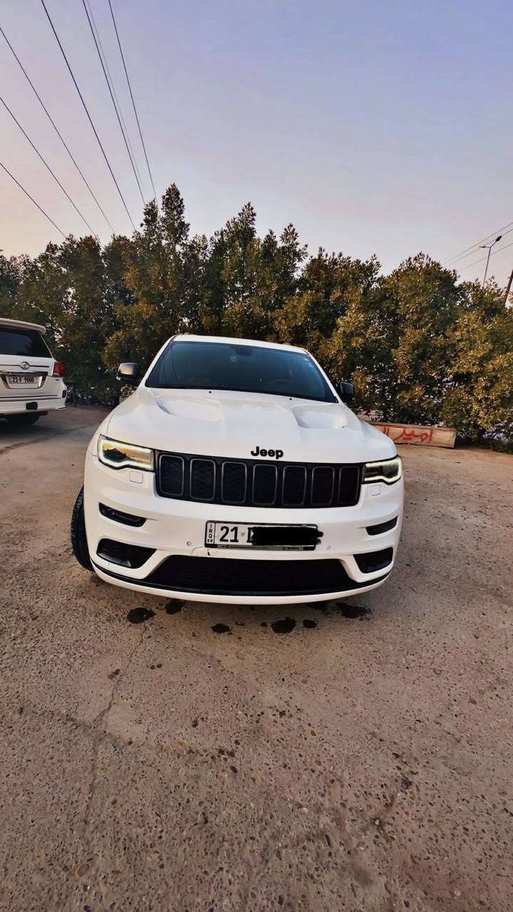 جيب 2021 S خليجي
سنويه باسمي  وبيها تضليل ٨٠٪؜
محرك 6 سلندر 
السيارة ماشية ٦٩ ميل 
 بانوراما
 تحكمات ستيرن
 كشنات تدفئة تبريد
 مقاعد جلد ماروني 
 تشغيل عن بعد
 جنطة كهرباء
تخم تاير جديد 
وبيها بعد هواي مواصفات 
سعر ٣٣ وبي مجال قليل 
*********** بغداد
