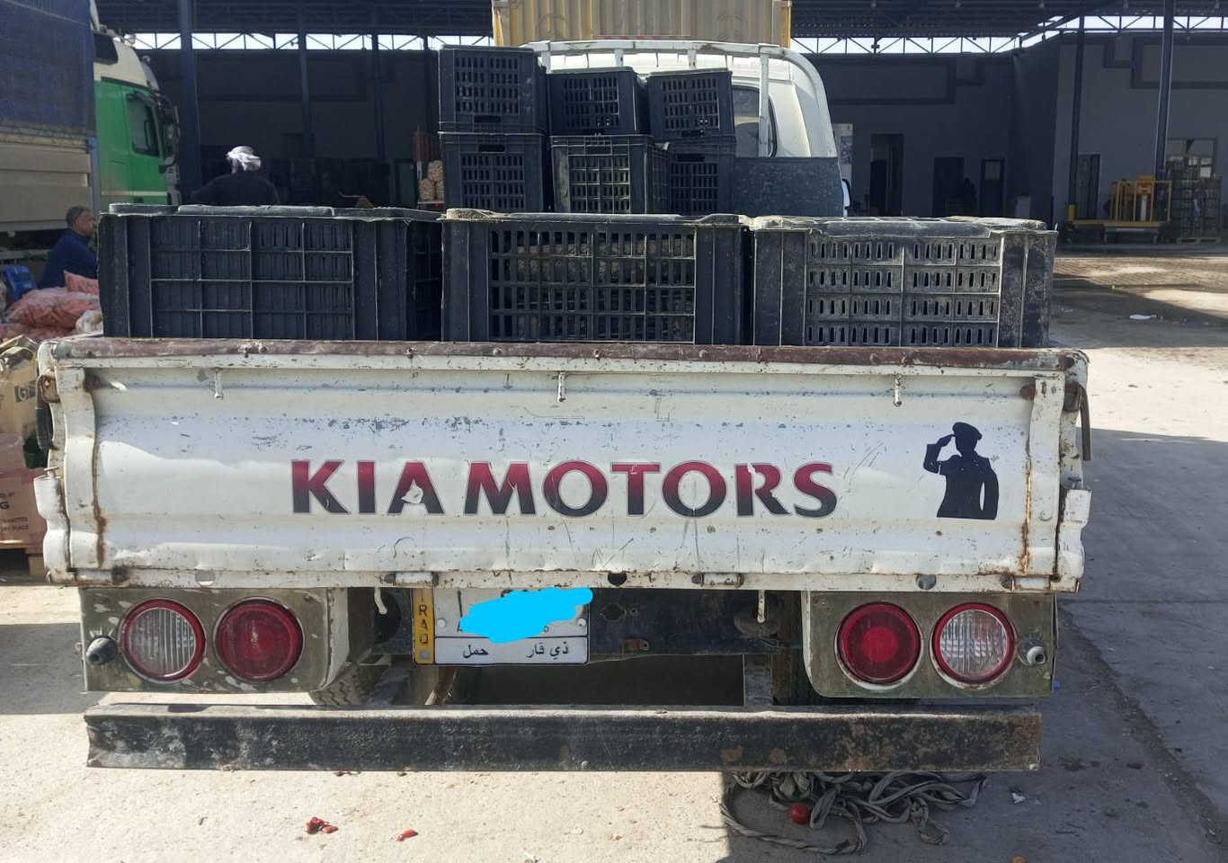 سلام عليكم للبيع كيا حمل فحل 2011 رقم ذي قار بسم راعيه مكينه كير جديد شاصي رقم شاصي كشر كفالة السعر 95 بيه مجال شي بسيط للشراي بي خير ودلال العنوان النجف الاشرف رقم الهاتف *********** بيه وتساب
