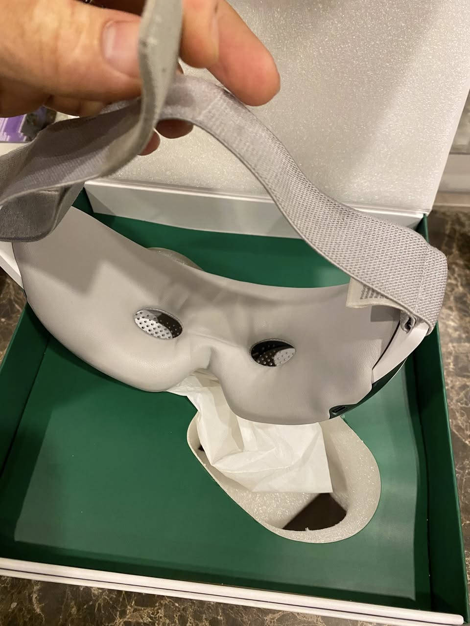 نظارة طبية مساج للراس و العين ابحث على سعرها و انطيني بيها سعرك 
واتساب ***********
