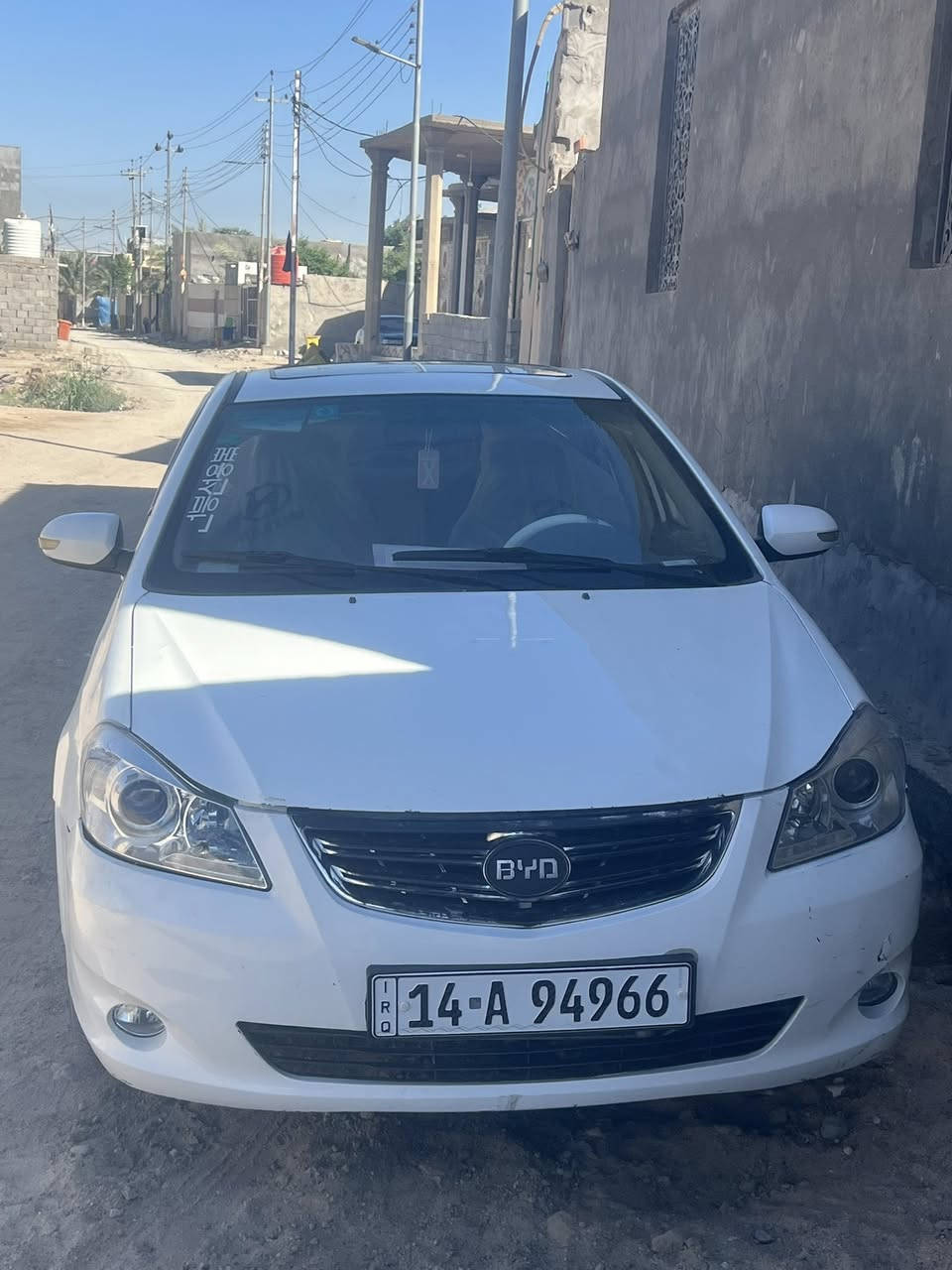 سلام عليكم ورحمة الله وبركاته
سياره بي وآي دي جي 3(2016) 

1- حداديه جديده + تبريد ثلج 🧊 
2- بلكات+ نوزلات+ فيت بم جديد 
3-شاشه +تحكم ستيرن + حساسات 
4-فتحه سقف + تشغيل بصمه 
5- سنتر لوك + دوشمه 
6- تخم تاير + وسبير مانازل هوه والجك واير سحب + جطل 
7- سياره رقم بصره الجديد داخله هزه بهاي السنه وكامله تحويل ثاني يوم والسياره خير من الله ماناقصها شي 

السياره للبيع او مراوس حسب القناعه 
السعر ( 60 وبيها مجال ) للشراي ***********

العنوان / البصره كرمه علي ابو صخير
