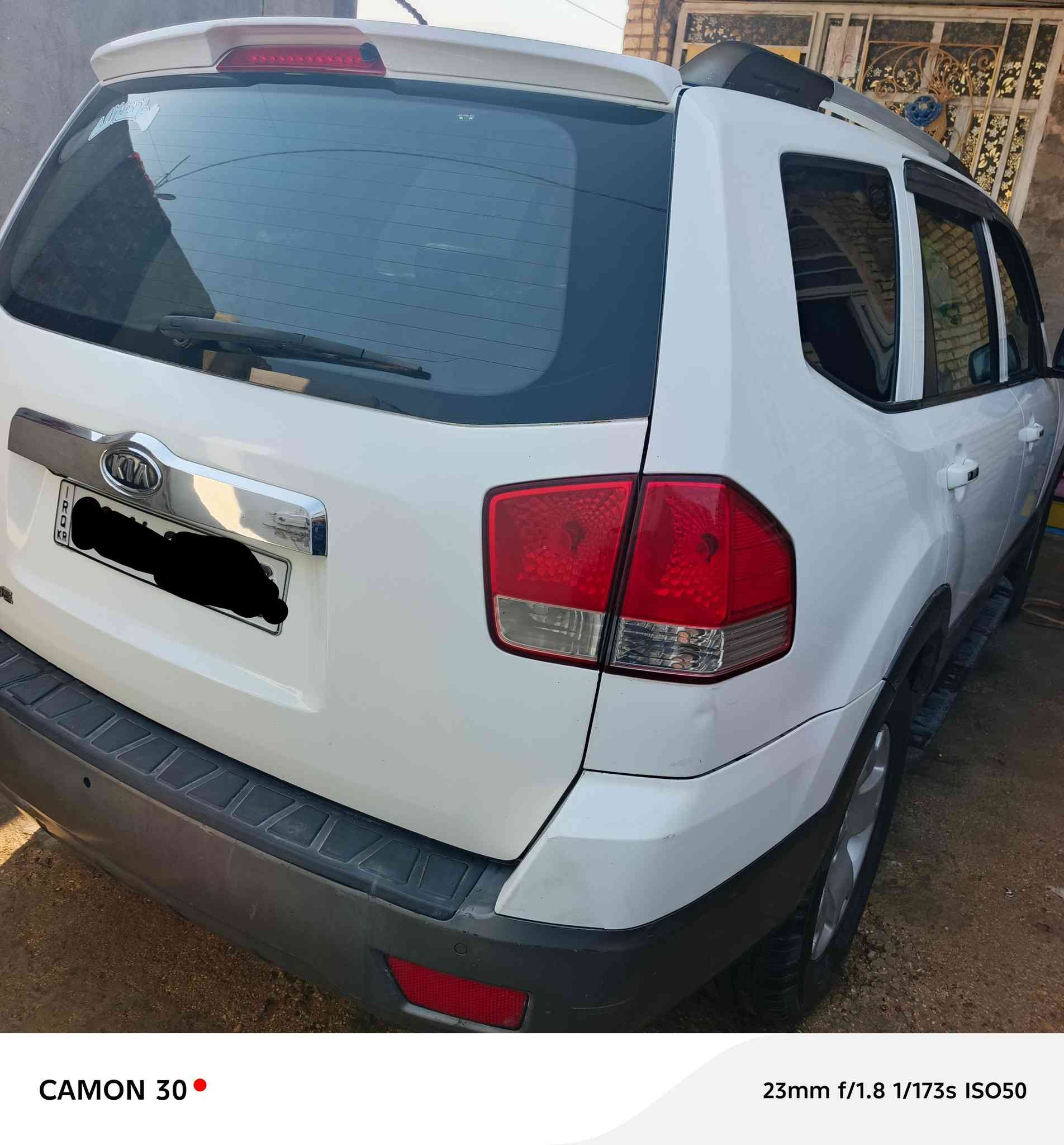 السلام عليكم كيامهافي خليجي موديل 2013بيه قطعتين رقم اربيل الانكليزي  مواصفات السيارهه
1-فتحه بلسقف

2-كشونه كهربائية 

3-دوشمه جديده

4-لايت زنوني

5-مري شفط 

6-تشغيل بصمه 

7-ابواب بصمه 

اوباقي المواصفات معروفه

الهاتف:***********
