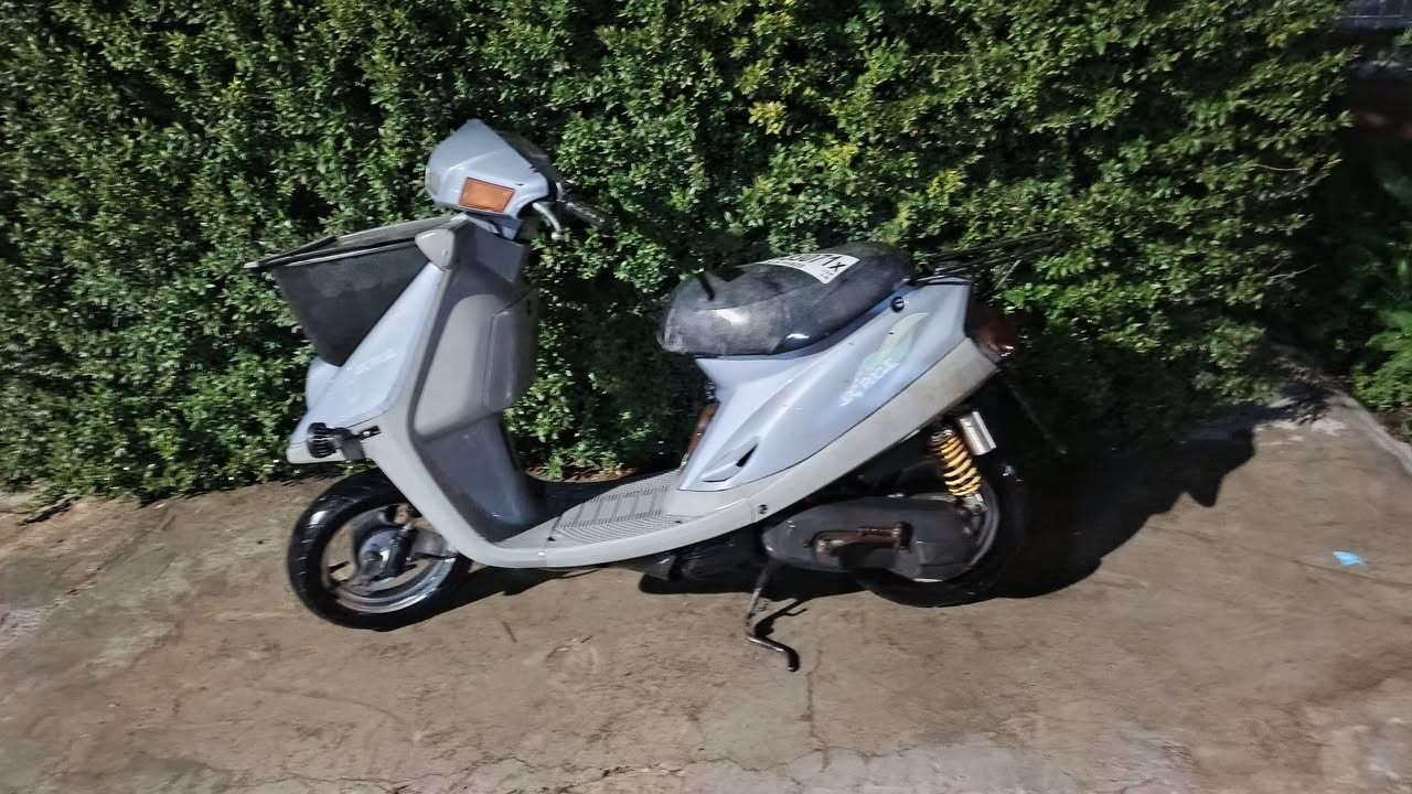 ماطور بزون شاصي مقوى كهربائية شغاله سلف بس بتري ردعو اصلي اكسن شرط مكينه خرسه سعرو 300 بي مجال بسيط هذا رقمي خابرني مكاني بل ايمن ***********او اسيا ***********
