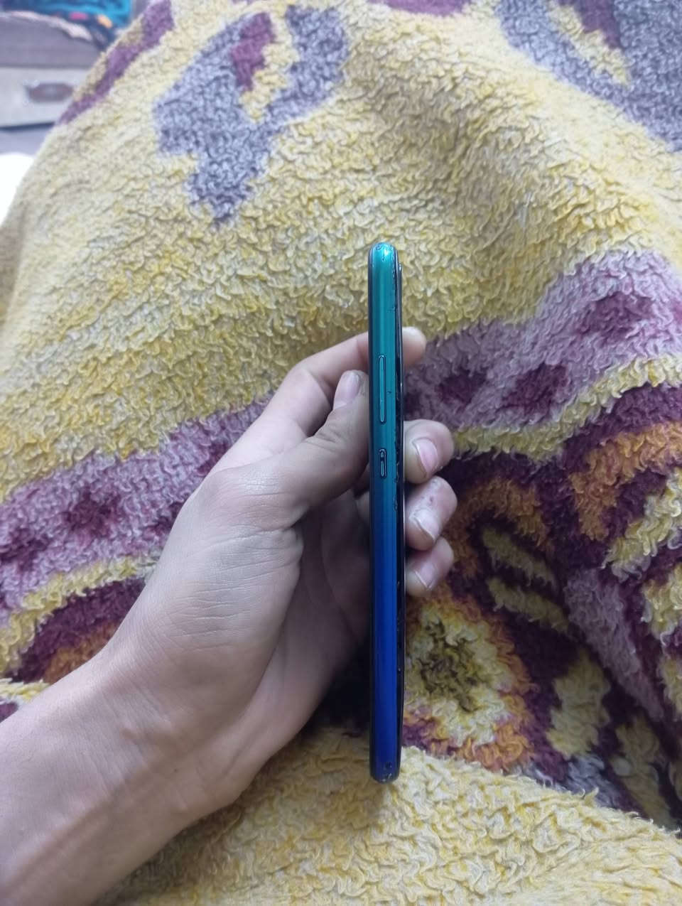 السلام عليكم جهاز للبيع قيم واخذ لحد يكلي اشبي مابي موضح كدامكم للتواصل خاص او ***********
