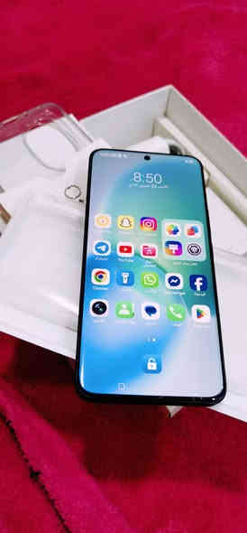 مرحبا... هونر 200 ذاكرى ١٢/٢٥٦ قبل اسبوع اخذتة جديد يعني مشحون تقريباً ٥ مرات للبيع او مراوس بالافضل وانطي فرق السعر ٣٤٠.  بغداد رصافه ***********
