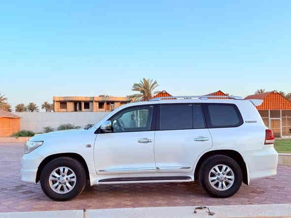 سلام عليكم
للبيع 

لاندكروز 2011ستينيه لاصل 
6سلندر /رقم بغداد بسمي 
فول مواصفات 
موقع سياره بغداد بسمي 
مكفوله من الضربه والصبغ والتبديل فقط بارد مكانين 
موضح بل سونار 
كير مكينه تبريد تايرات كفاله 
سونارمرفق مع منشور 
الشراي يتصل ويدلل
وتساب. ‬ ‭0790 650 0132‬
سعر سياره 34الف وبيهه مجال
