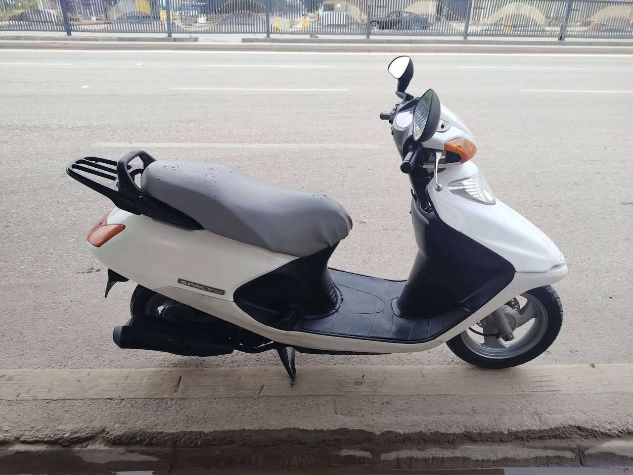 سبيسي ياباني كفرات 5 اختوم كابريتر بلادي دراجه بلاديه من الطول للطول كله شغال سلف هندر دشبول مكينه ناعمه خير من الله خرسه مكاني كوت داموك شارع المثلث السعر مناسب اتصل وبيك خير وتدلل ***********
