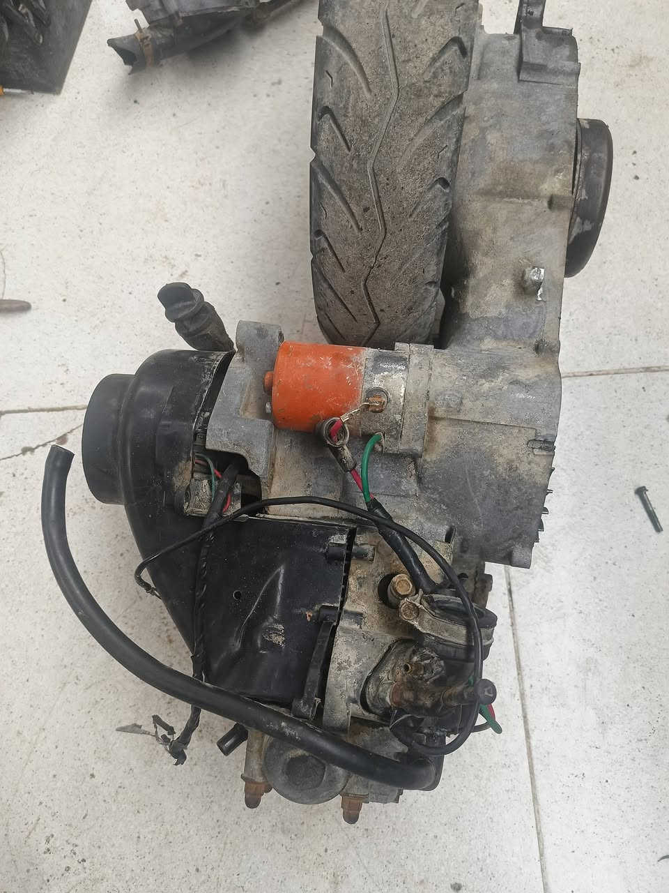 السلام عليكم محرك ماكس عدله  شلعه ومعدل مفتوح ما بي اي صوت بس صوت بلكلج المامي مكاني  معقل *********** ب 175 ماعده الويل مو وياه
