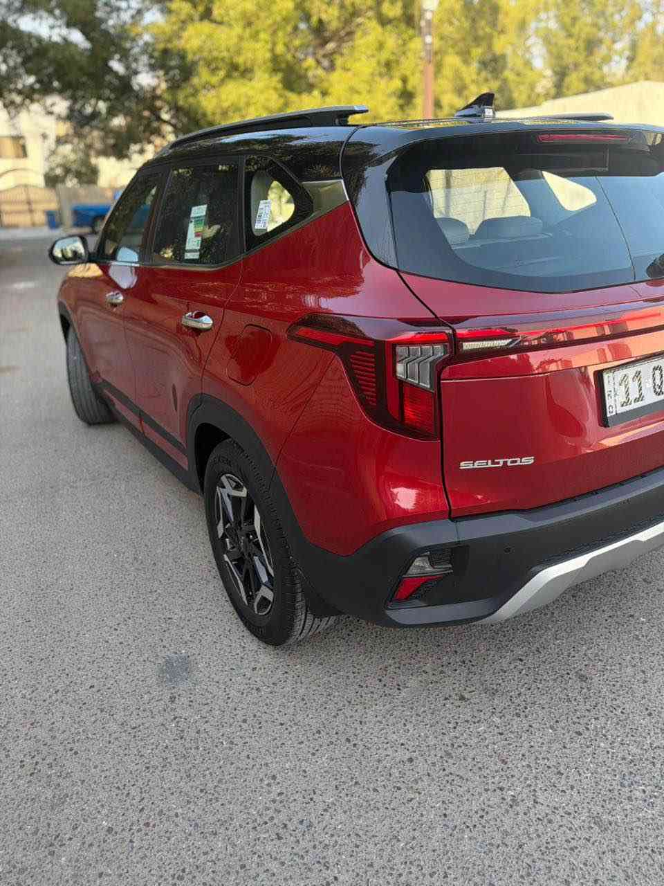 🔸 كيا _سيلتوس موديل٢٠٢٥ فول لل اخير خليجي ماشيه ٣ الف بس اخت الزيرو
 
🔸 رقم بغداد 
ا🔸اوتو هولد 
🔸بنوراما على طول 
🔸تبريد مقاعد 
🔸كراسي كهرباء 
🔸 دخول ذكي 
🔸مفتاح التشغيل بصمة 
🔸 ناقل حركة اوتوماتيك 8 سرع
🔸شاشة apple carplay and androidauto
🔸كاميرا خلفية دوارة
🔸انارة LED
🔸 تبريد شاشة
🔸 حساس امامي + خلفي 
🔸 مرايا كهرباء + اشاير بالمري
🔸 دشبول ايباد
🔸 فول تحكم مقود 
🔸 اوتو هولد
🔸 هاند بريك كهرباء
🔸 منافذ شحن 
🔸 وضعيات قيادة
🔸كراسي جلد ابيض 
🔸 قطعتين تبريد
🔸 قياس الويل 17 انج 
🔸 مانع انزلاق 
🔸 منافذ شحن USB / TYPE C 
🔸 ايزوفيكس ISOFIX

ابعاد السيارة 
الطول   4315 ملم 
العرض  1800 ملم
الارتفاع 1620 ملم
السعر.   ١٨٨$وبيه مجال 
***********
العنوان :- بغداد بغداد, العراق
