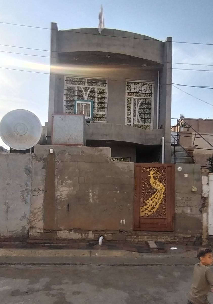 مشتمل للبيع عل شارع قرب مولد ابو ازهر اسواق كلشي يمك كامل الخدمات بناء حديث  تواصل ***********
السعر 55 بي مجال
مشتمل للبيع عل شارع قرب مولد ابو ازهر اسواق كلشي يمك كامل الخدمات بناء حديث  تواصل ***********

يحتوي على 
غرف 2
ستقبال 
صاله 
صحيات 
منور 1
