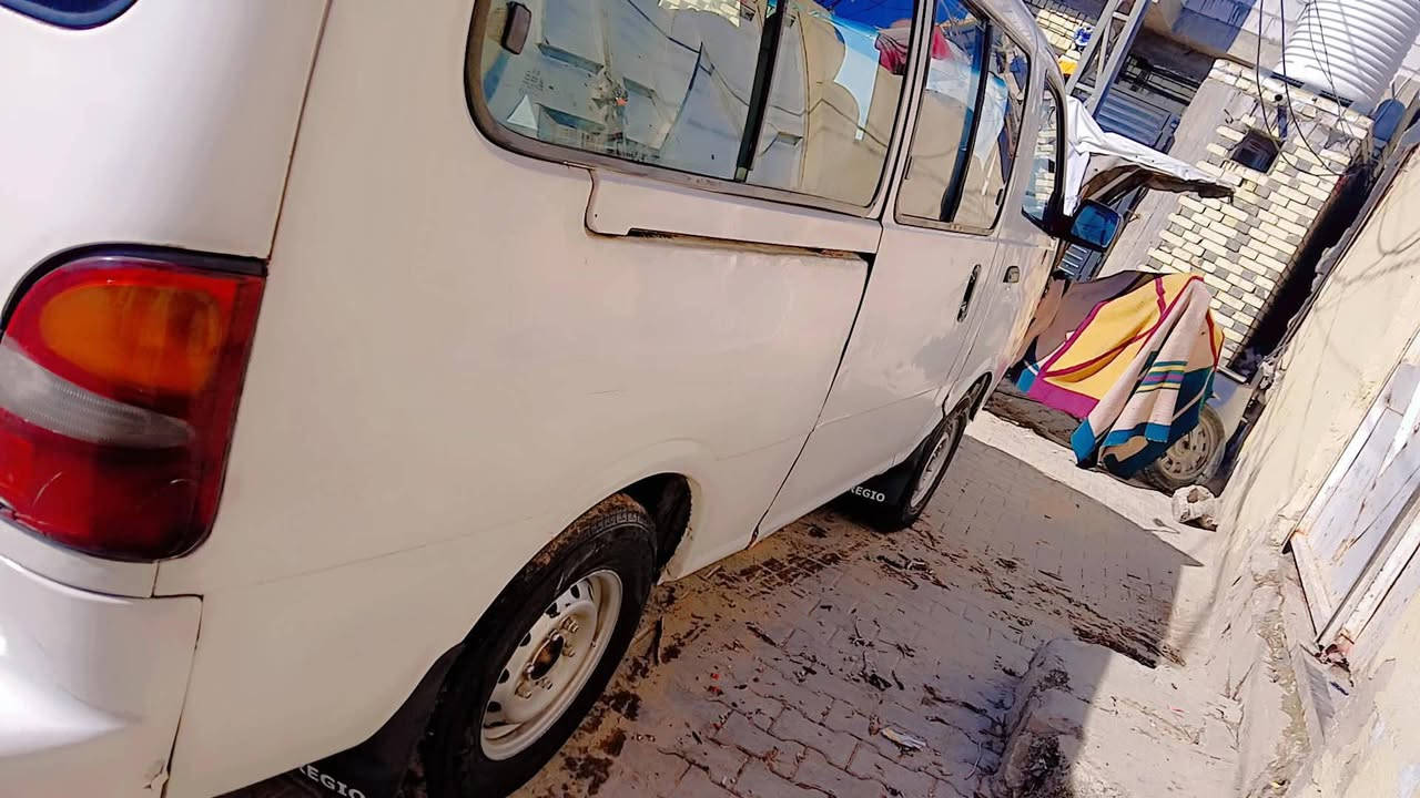 سلام عليكم 
كيا بريجو للبيع 
موديل2001 مكينه كير اكسل كفاله
 رقم نكليزي سنويه جديده بسمي تحويل مباشر
دواخل  جديده كهربائيات كلهه شغاله 
سياره خير من الله ماعايزه الف كبل للشارع 
مكان النجف الاشرف رضويه السعر $80 ***********
