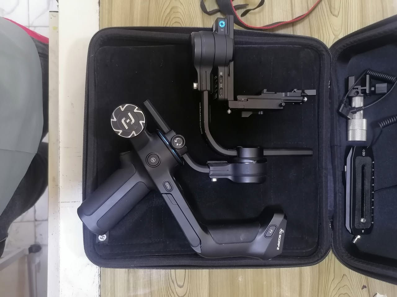 FeiyuTech Scorp 2:
 مثبت كاميرا مزود بتقنية الذكاء الاصطناعي

مانع اهتزاز كامرا استعمال قليل 
ميزة تتبع بالذكاء الاصطناعي
التقاط صور بالاشارات 
شحن طويل
قيم  خلي سعرك بما يرضي الله وبالعافية ع الياخذة
فيديو مراجعة علية لليحب يطلع على ميزاته 
https://youtu.be/UCgVbmAMAmY


**إذا كنت صاحب هذا الإعلان وتريد حذفه لأي سبب، رجاءا أرسل رسالة إلى الدعم الفني**