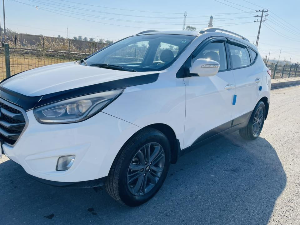 السلام عليكم توسان موديل ١٥ رقم بغداد خليجي تبريد قطعتين رقم بغداد باسمي بدون صبغ تخم تاير نكسن كوري والمحرك مامفتوح تبريد تدفئة كله شغال السعر المطلوب ١٥٧ وبيها مجال مكانها ديالى بعقوبة اتصال 
***********
