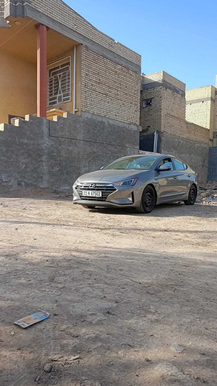 سلام عليكم النتراء 20 رصاصي بيها جملغ خلفي وقبق جنطه مصلحت وبيها صبغ بابين شخط مال تكتك صلحن وصبغتهن ليبل واحد ماشيه 110مكينه كير كفاله حداديه كفاله سياره حلوه كير بيها ايتي المرغوب وبيها سونار سياره كامل بغداد مكان سياره السعر 128وبيها مجال الستفسار *********** بي واتساب
