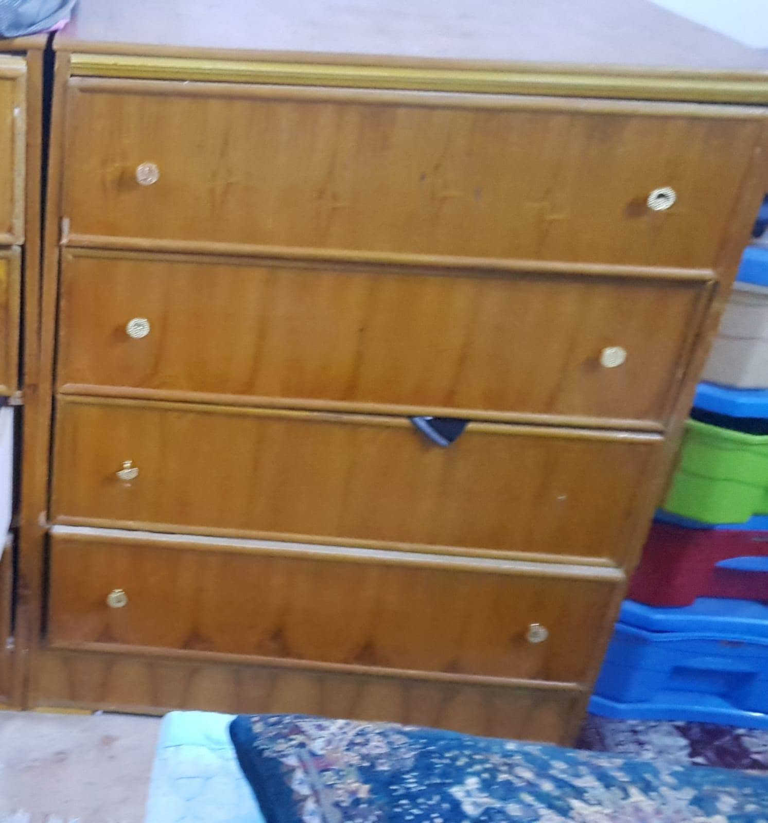 تخم ب١٠٠ مكانة سبع قصور كاروك وحجلة ب ٢٥ ثنينهم سوة بلمدينة صدر مجرات خشب صاج اصلي ب٦٠ عندي ثنين واحد ب٦٠ بطن غميج يصير ملابس شغلات طفل حفاضات حليب وملابسة


**إذا كنت صاحب هذا الإعلان وتريد حذفه لأي سبب، رجاءا أرسل رسالة إلى الدعم الفني**