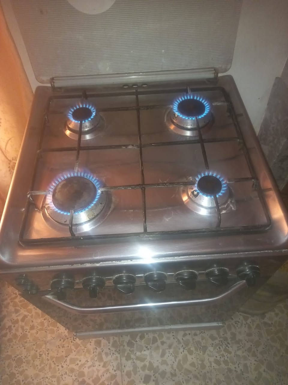 طباخ للبيع نضيف كلش كله شغال ب 150وبي مجال


**إذا كنت صاحب هذا الإعلان وتريد حذفه لأي سبب، رجاءا أرسل رسالة إلى الدعم الفني**