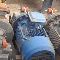 ماطورات صناعية • ١٤ ماطور • كربلاء