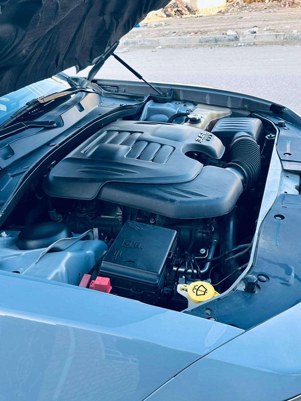 السلام عليكم جارجر للبيع موديل 2020 سموك بغداد بأسمي شخصيا رقم انكليزي هزة جديدة سيارة جيتي أصل ماشية 50 ألف حقيقي كشن حضن شاشة كبيرة شفتات مراية تحتيم الوان مراية هيتر السيارة سبورت  سوبر تراك أصل تخم تاير جديد قبل اسبوع شادة تبريد ثلج  وكالة محرك ستة سلندر 3600 گير اكسل حدادية امامي خلفي جديد سيارة حادثها فقط بنيد اصلي مبدل بأمريكا والباقي مكفول من أي شيء لليدور جديد بيع مستعجل مال جناي 
السعر. 
245 الناصرية مركز رقم الهاتف مع واتساب ***********
