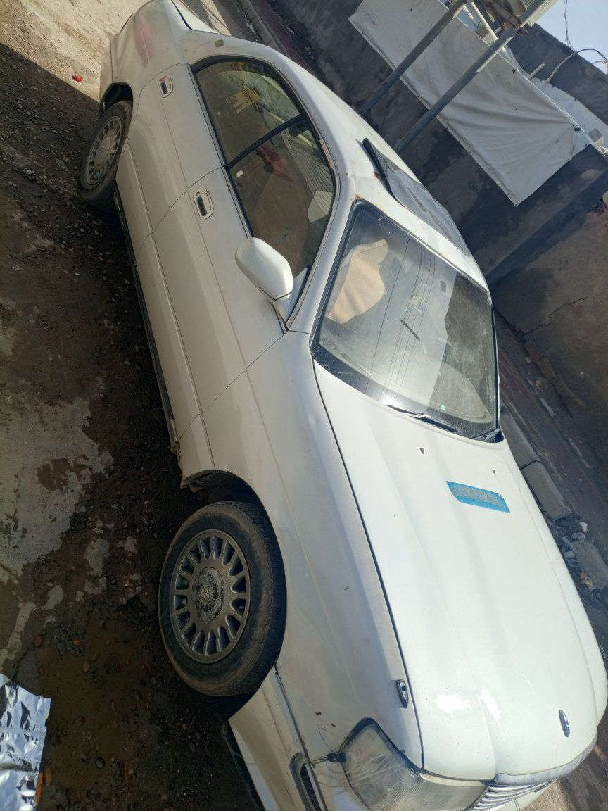 سلام عليكم سياره للبيع بطه موديل 93 بيهه ضربة صندوك حداديه مكينه جدد رايدهه ب 33 ميسان قضاء الميمونة رقم الهاتف ***********

