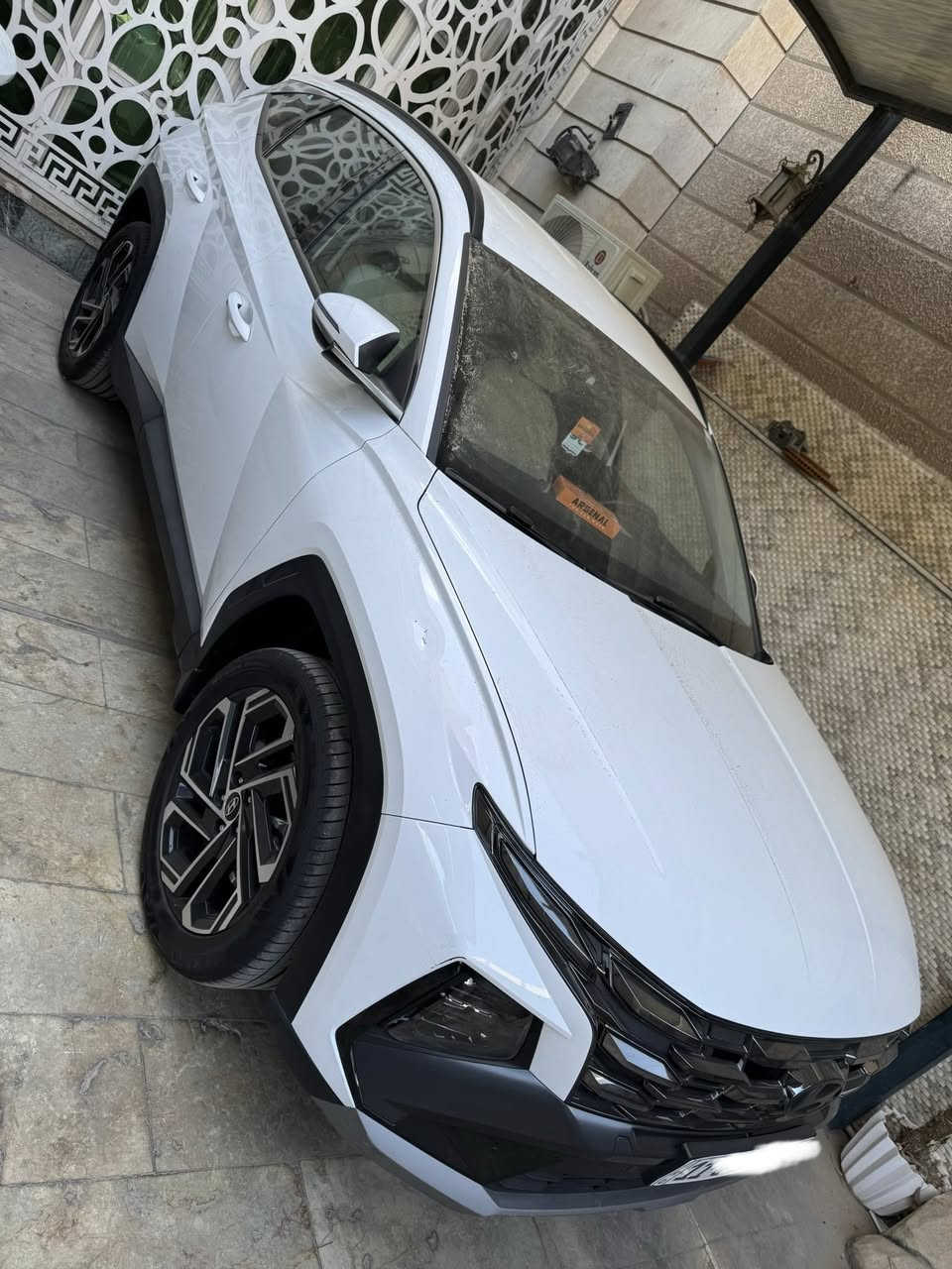 السلام عليكم 
للبيع فقط توسان 2025 الشكل الجديد 
 خليجي ام الضمان رقم بغداد فول موصفات 
ما عده البنوراما ماشية 43 الف مكفوله من صبغ وتبديل والبارد بيه فقط رصعتين على كد اربع اصابع عايفهن على وضعهن سعره 218 $ ورقه
 مكانه بغداد زيونة  ***********
