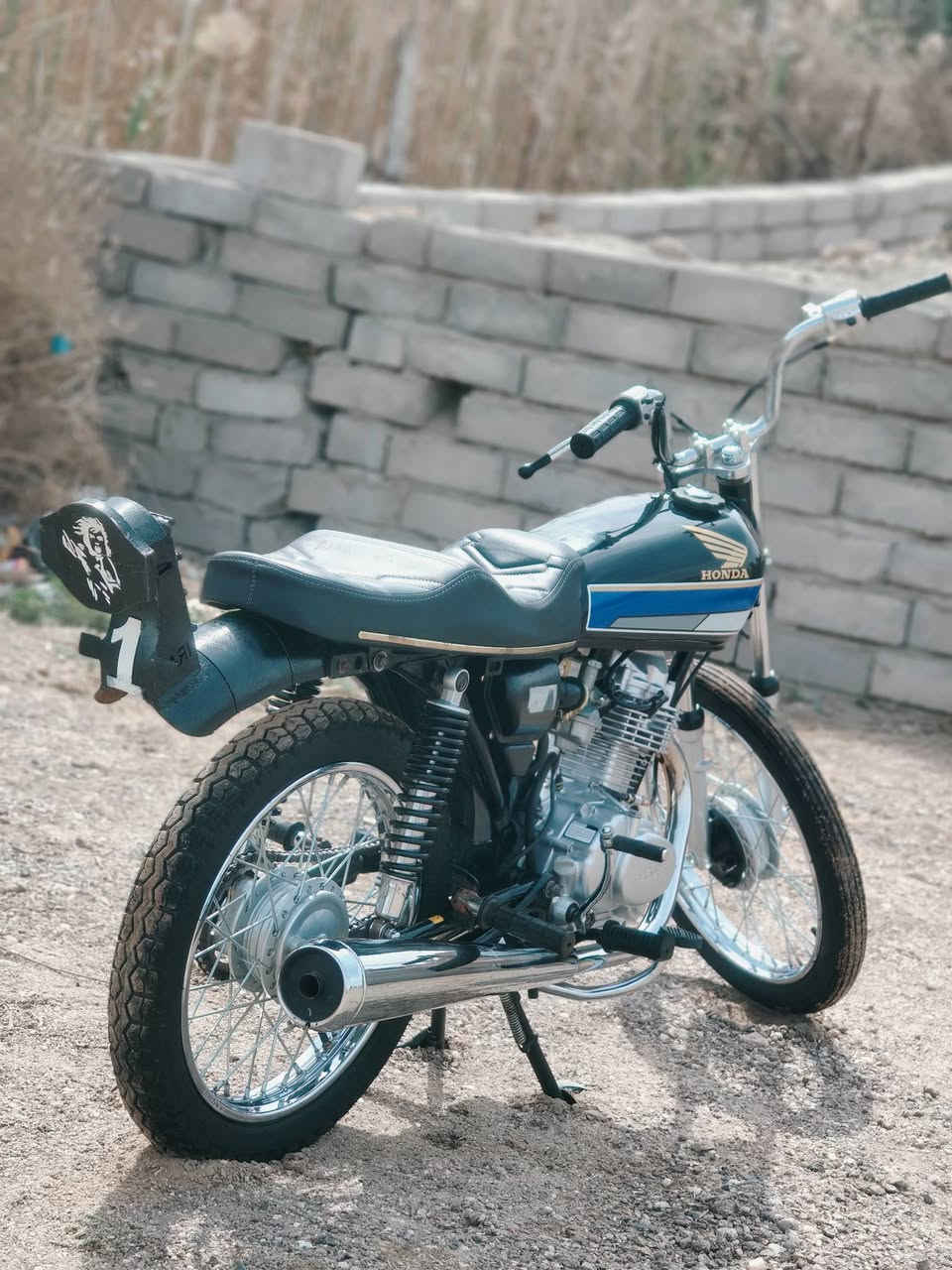 اسلام عليكم //اعيد النشر بسبب الوعود الكاذبه
رجاً لاحد يكلي امسح المنشور وجايك 

دراجه تعمير صارله اقل الشهر من عمرته

شاصي موديل 2015 أوراق اصولي

ناصريه / سوق الشيوخ/ ناحية الحكيكه 

سعر 900

هـ                 ***********
