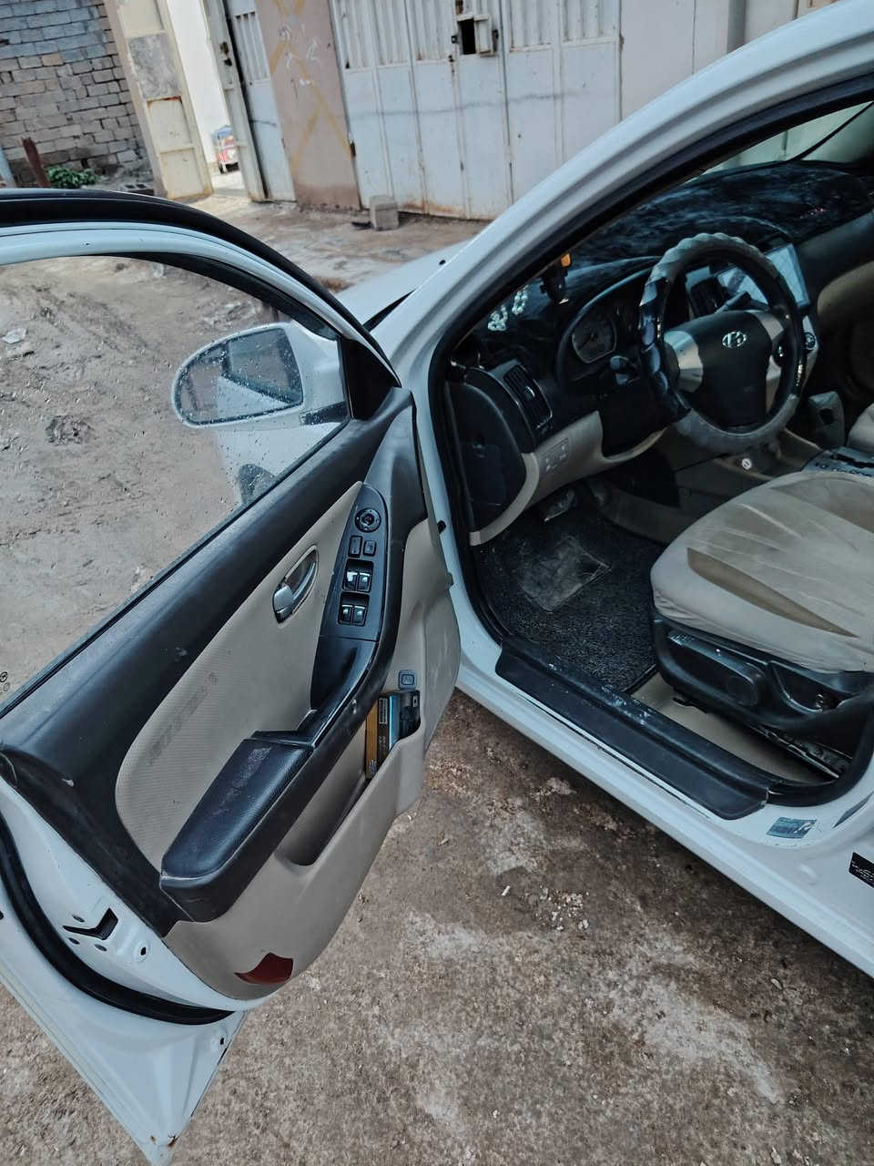 سلام عليكم لنترا موديل 2008
سونار مرفق مع المنشور سعرها 85وبيها مجال ***********
