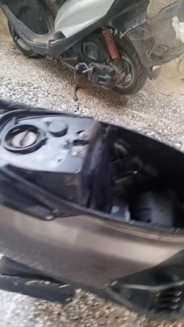 السلام عليكم دراجة سبيسي للبيع الدراجه مكفوله كهربائيات ماملعوب بيهن ومكينه خرسه وتايرات جددوباتري جديد لايت عالي ناصي ترايك للبصره أوراق كامله بالعافيه على ياخذه السعر والتفاصيل اتصل وبخدمتك ***********
