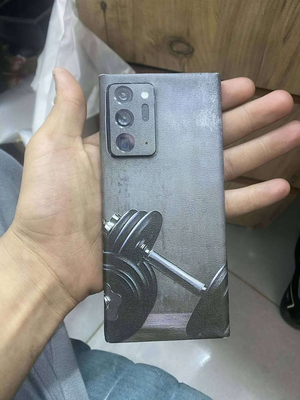 السلام عليكم سامسونج نوت 20 الترا 5G ذ256 دبل سيم كارت الجهاز بلادي فقط بي ضرر بالشاشة والكاميرا 1x مغوشة بي زوم 50x والجهاز فلاكشب مال العاب وابد ميشكل ولا يعلك والقلم مالته ماكو رايده ب180 وبي مجال ويا شاحنة سريعة و2 كفرات .
 
iPhone 11 pro Max 
ذ256 مستبدل شاشة وبطارية اصليات صرف خير من الله شاشة 3 خيارات فيس ايدي متوقف الجهاز شغال كامل مكمل وياه شاحنة أصلية شحن سريع و5 كفرات رايده ب230 وبي مجال . 
مكاني بغداد مجمع بسماية السكاني . 
الرقم : *********** . متواجد واتساب وماسنجر
