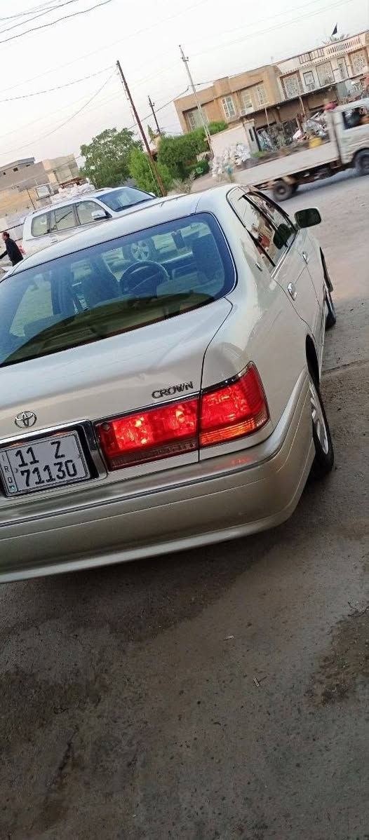سلام عليكم ملكه للبيع قرار 48رقم بغداد حرف ( ز ) انكليزي بسمي تحويل مباشر داخله هزه جديده موديل  2002 السياره كفاله جديده
_كرستال 
_شاصي 71
_مكينه ديفور الزغير
_برده خلفي
_أربعه كشنات كهربائيه
_تحويرت نجف
_السياره جاهزه حداديه كير مكينه تبريد تخم تاير باقي التفاصيل اتصل على الموبايل *********** مكان السياره بابل
