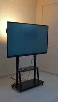 من شركة المنصة الحديثة MHD 🏅  ✨ سبورة ذكية + شاشة عرض احترافية ✨ مو مج...