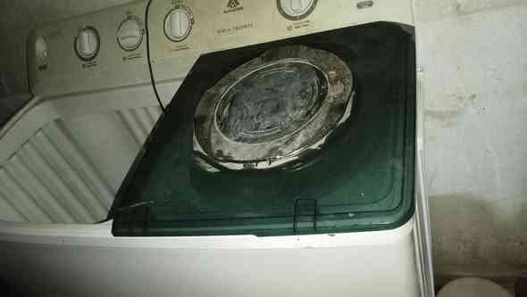 عندي هاي الغسالة تغسل بطانية
اكبر حجم
شغاله
السعر 125
الاتصال ***********
