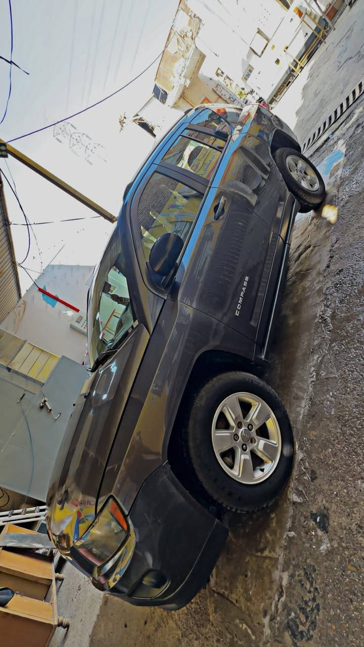 السلام عليكم
جيب كومباس 2015 ماشيه 73 السياره  كلين كفاله عامه كير محرك حادث تخم تاير جديد  السياره جديده بمعنه الكلمه السعر (115) سياره باسمي تحويل نفس اليوم مكان السياره بغداد غزالية للاستفسار الاتصال 
***********
