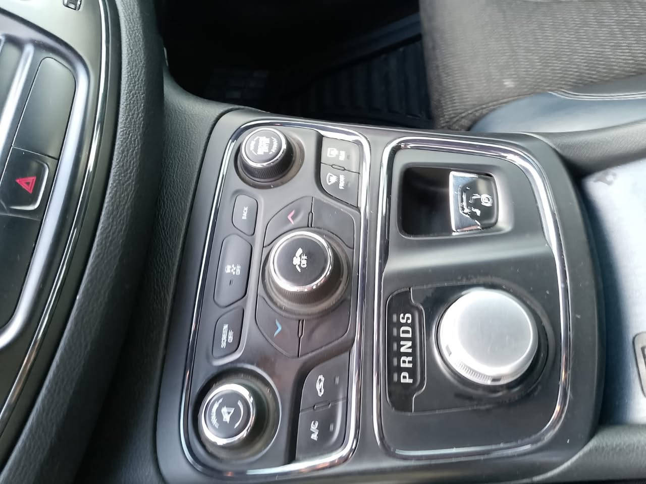 السلام عليكم
اوباما c200 
موديل 2015 
سياره فول ما عده الفتحه كشنات جلد شفتات ستيرن مكينة سته داخله عل عراق بدون ضرر بيها ملاحضات بسيطه سنويه وهزة جديده سياره جاهزه من كل شي 
رقم الهاتف***********
الرقم بي واتسب
