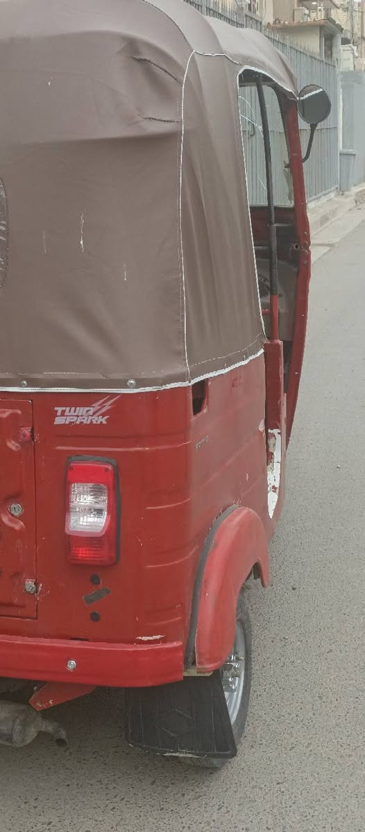 السلام عليكم تكتك موديل 2017شهر12 مگمرگة2018 أوراق اصلية والگاعية اليمنة واگعة مبينة بل صورة ‏‪***********‬‏ السعر 2700 وبيها مجال قليل
