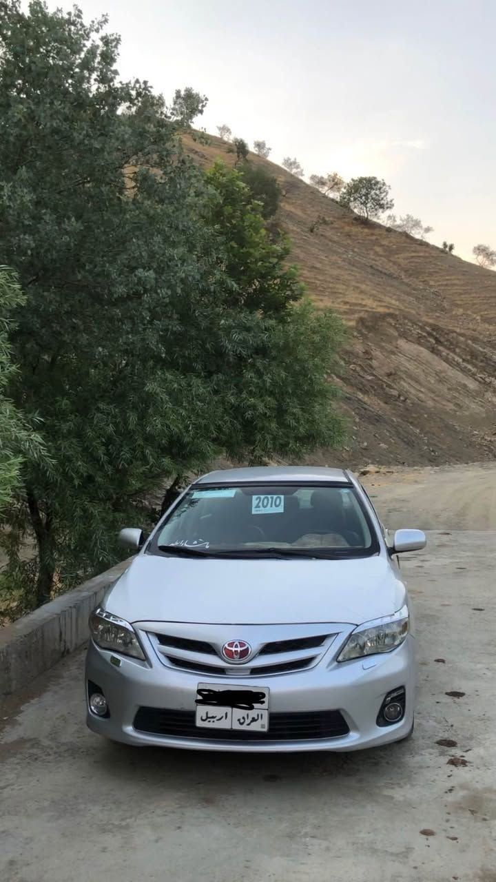 بیکاشۆ ٢٠١٠ سلفەر 
مەکینەگەورە گێرو مەکینەو تەبریتی بەشەرتە
جوارجام کارەبا شاشە ئایپاتە کامێرەیە  ABCە قوفل مەرکەزیە  لیدی بن پێیان
هەزەی نوێیە  غرامەی لەسەر نیە
رەقەم و سەنەوی ٢مانگە بەسە جوە  
سیارەکە بێ حەیبە کامل 
سیارەی مەحرەج نیە سیارەی مالەوەیە
توندوتۆلە یەک دینار مەسروفی تیدانیە
چوار تایەیی نوێی لەسەرە
عام سبۆخە 
سیارەکە پيش و پشتی کەپسە شەنصی و ناو عەوزی بەشەرتە  بەدەنەی پیشەوەش نیەتی
کن دبەی ئاویش نەیگرتوە 
ناو دینگەو توکمەکانی زۆر جوانە
برانەوە و بەناوکردن بەشەرتە
رەقەم تەلەفۆن ***********
وەتسئاپ و فایبەری لەسەرە
95$مەحامەلە أربيل, العراق
